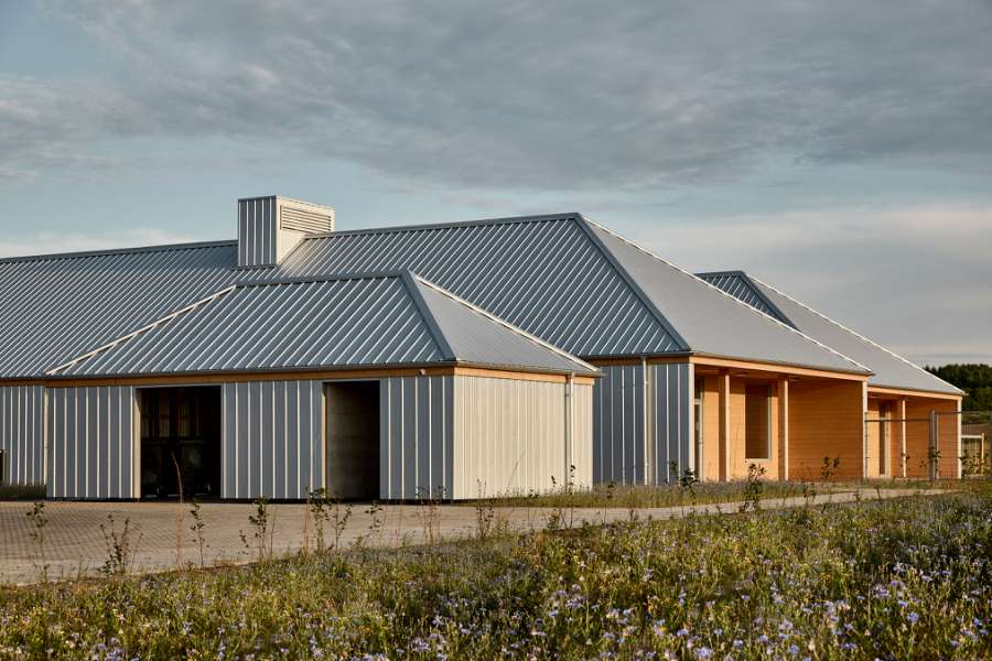 Jordbærmarkens pandeplader skaber landlig stemning og inspirerer til naturleg, Børnehuset Jordbærmarken, Rodskovvej 59, 8543 Hornslet